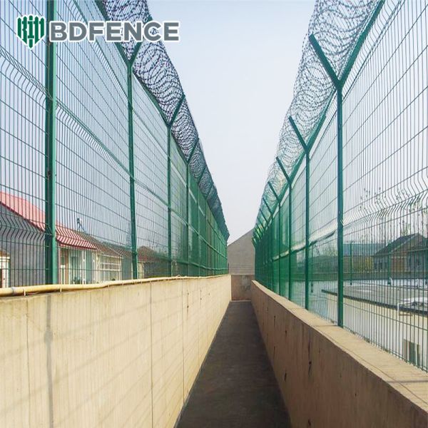 High Security Airport 50mmx200mm aoa fence Pvc Fence Panels And Posts