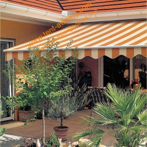 Outdoor Manual or Motorized Remote Control Waterproof Shade Awning Economic