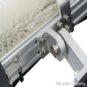 1100mm Cleaning Width Solar Panel Robot with 3-4 Hours Battery Life and Remote