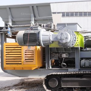 Construction Waste Recycling and Crushing Waste Metal Crawler Mounted Shredding