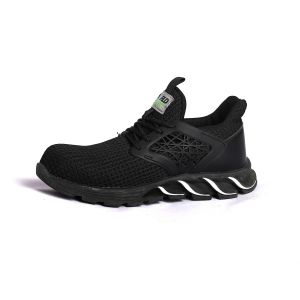 China Flyknit Anti Slip Puncture Resistant Safety Boots With Steel Toe For Construction on sale