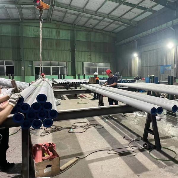 Hot Rolled Duplex 2205 / 1.4462 Stainless Steel Pipe For Chemical Seamless DN400