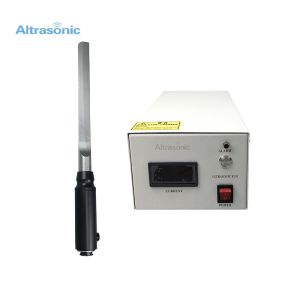 China Handheld 28khz Ultrasonic Food Cutter With Food Grade Titanium Alloy on sale