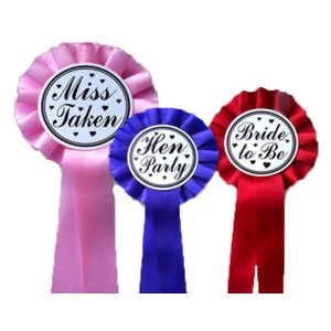 Manufacturer direct marketing horse iron cartoon chest, blank badge processing custom, festival celebration corsage.