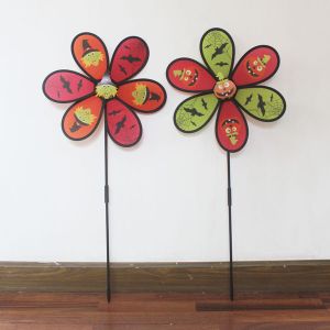 Halloween Yard Spinner witch and pumpkin