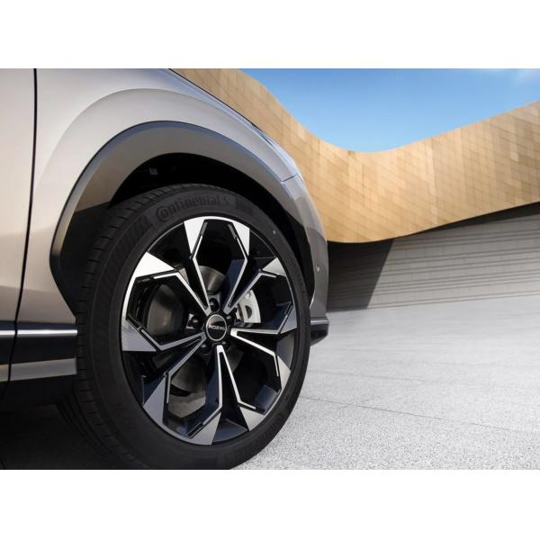 Electric Rear Window and LED Daytime Light within Saic Roewe RX5 2022 2023 Compact SUV / Car Roewe Er6 Ei5 RX8 750