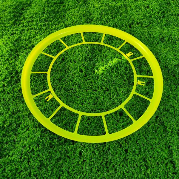 Modern Round Plastic Split Feed Buckets Various Sizes Suitable For Poultry