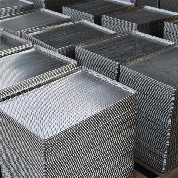 Customized Metal Dehydrator Perforated Baking Tray Durable Stainless Steel For Baking Food