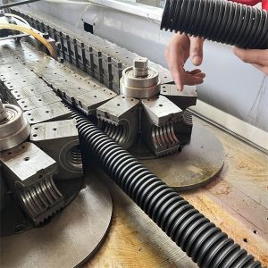 LDPE Corrugated Pipe Extrusion Line for HDPE Single Wall Cable Duct Sj75/30