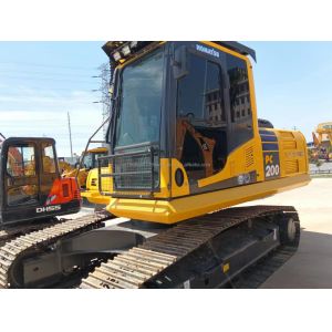 Komatsu PC200 Excavator Japan Used Hydraulic Crawler Excavator with 1.2M³ Bucket