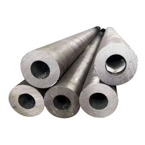 China A335 P9 P11 P22 Seamless Steel Pipe 1/2 Inch SCH80 Alloy Steel Pipes 30mm Thickness on sale