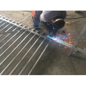 2400mm width Crimped spear metal garrison fence supplier