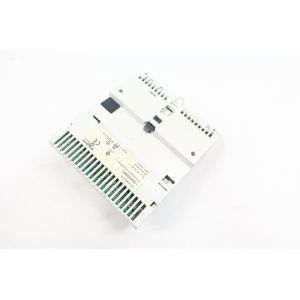 Schneider 8-Channel Differential Current-to-Analog Input Module for Precise