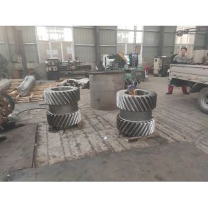 China Customized Pressure Angle Bevel Pinion With Customized Number Of Teeth on sale