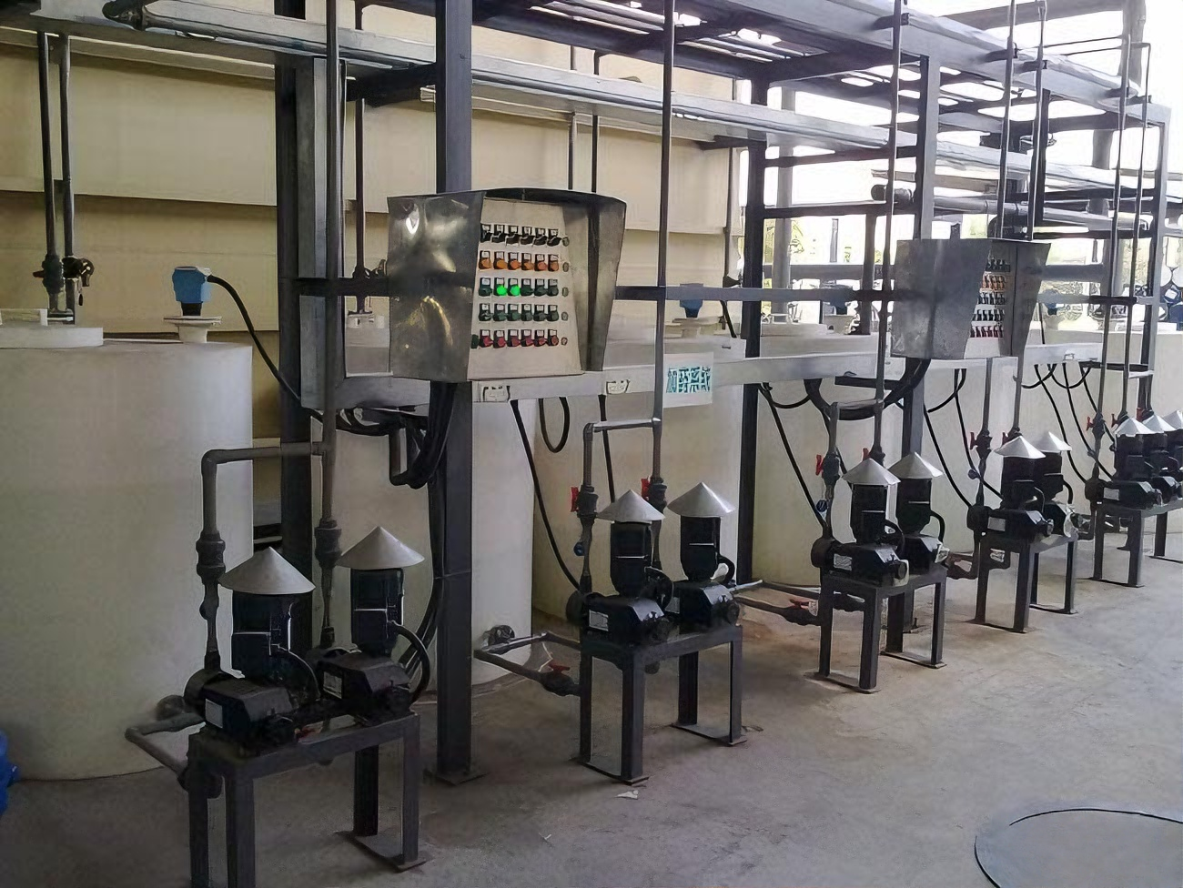 Smart 8 Bar Chemical Dosing System Digital Monitoring Chemical Metering Pumps