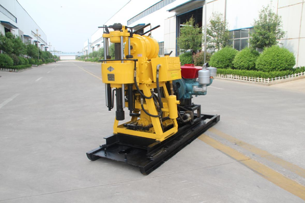 Multifunctional Hydraulic Feed Core Drilling Equipment 200m Drilling Depth