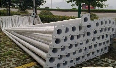 12m Decorative Street Light Poles With Single Arm Hot Dip Galvanized