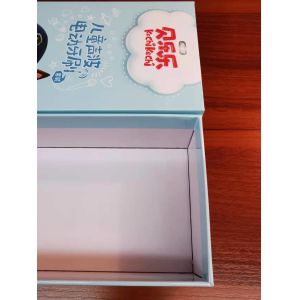 Sturdy Rectangle Cardboard Packaging Boxes Spot UV Coating 1200gsm