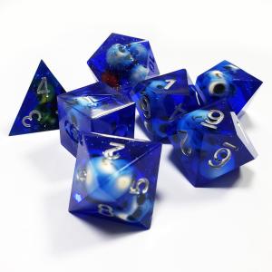 Blue Crystal Skull Resin Boarding Dice Set Dragon and Dungeon