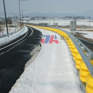 Save Volume Road Traffic Safe Guardrail Roller Barriers In Customized Design