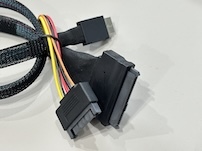 SFF-8654 8i to SFF-8654 8i High-Speed Mini SAS HD Connector Cable, 1.0 m 32AWG