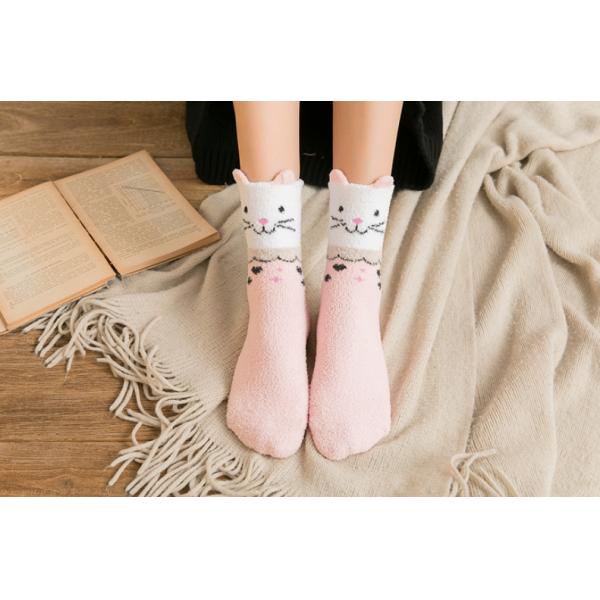 Thermal Christmas Women's Novelty Socks / Fuzzy Animal Socks Soft Fabric For Winter