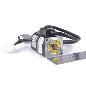 SGMAH-A3A1A21 Yaskawa AC Servo Motor 0.095N.m 0.44A Ins B​ 30V 200W 0.44A