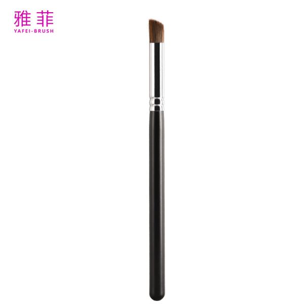 A37 Oblique Nose Profile Synthetic Makeup Brushes Blush And Highlighter Brush