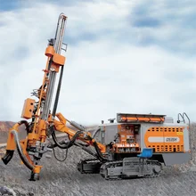 Advanced 600 N.m Maximum Torque Rock Drill Rig With 33 M3 / Min Air Compressor