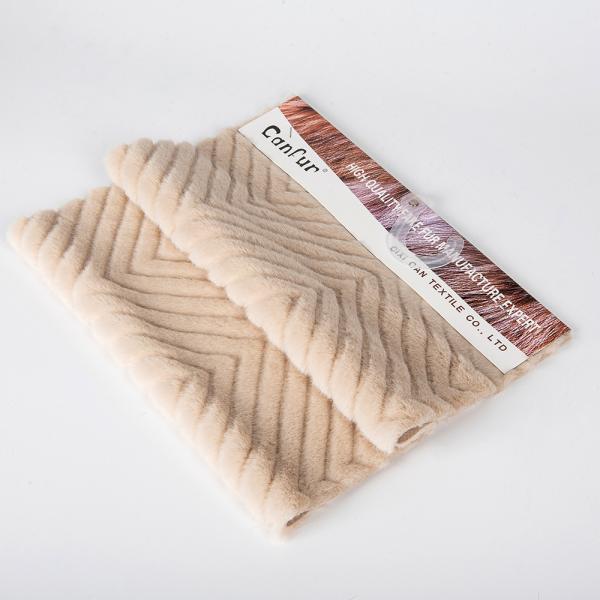 Width 58/60" Custom Color 100% Polyester Brushed Faux Fur Fabric Plush Fabric