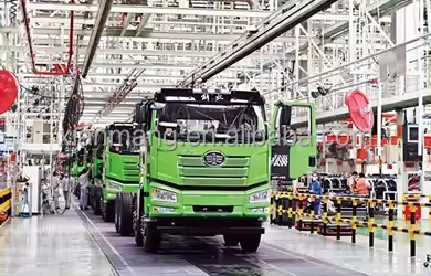 Medium Truck Howo 371 Mining Dump Truck 30 Ton Sinotruck Howo 10 Tires 6X4 371HP