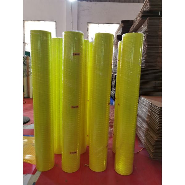 Quality Thickness 0.05mm 0.2mm Vinyl Sticker Roll Glossy Matte Frosted Surface Finish Rectangle Circle Oval Customized Dimensions wholesale