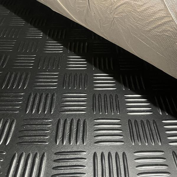 Anti slip flooring checker rubber sheet checker plate five bar anti slip rubber roll / mat / sheet