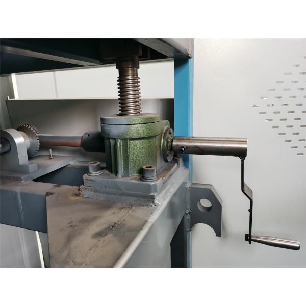 4 Head Double Station Blow Molding Machine 1000 Bph 5l Automatic Bottle