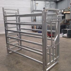 Cheap 42*115mm*1.6mm Cattle Cow Crush Fence Fully Welded Post Brackets for sale