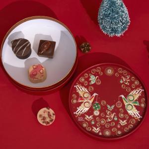 Round Luxury Chocolate Gift Packaging Box With Lid And Base Structure Eco Friendly