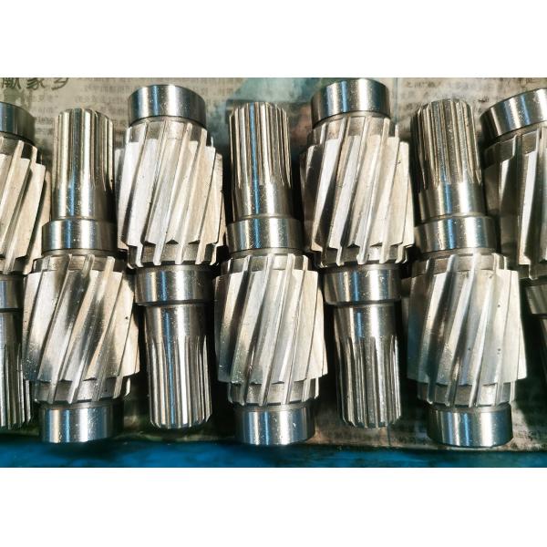 20CrMnTi Steel Right Hand Helical Gear Pinion Shaft 1.5 Module With Involute