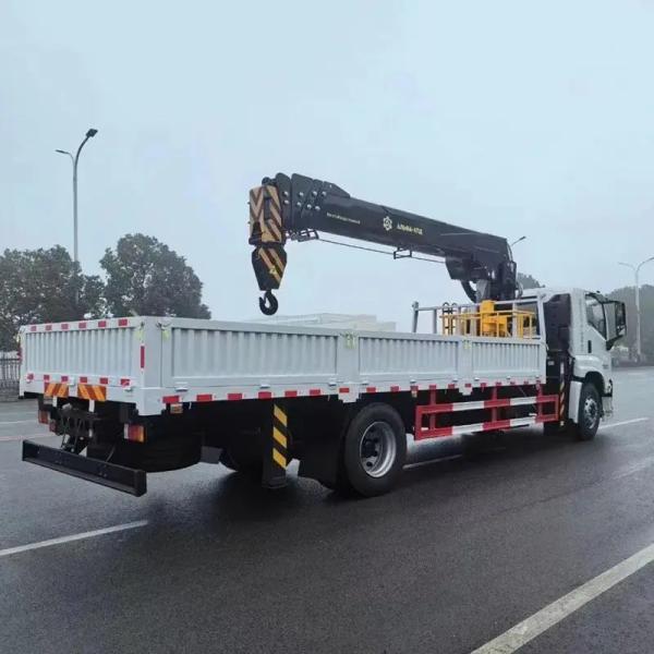 ISUZU Left Hand Drive 380hp Max Lifting Capacity 10000kg Tare Weight 4000kg Truck Loading Mounted Crane