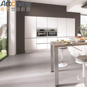 Custom Size Gloss Finish Maple Kitchen Cabinets with Modern Metal Island Dining