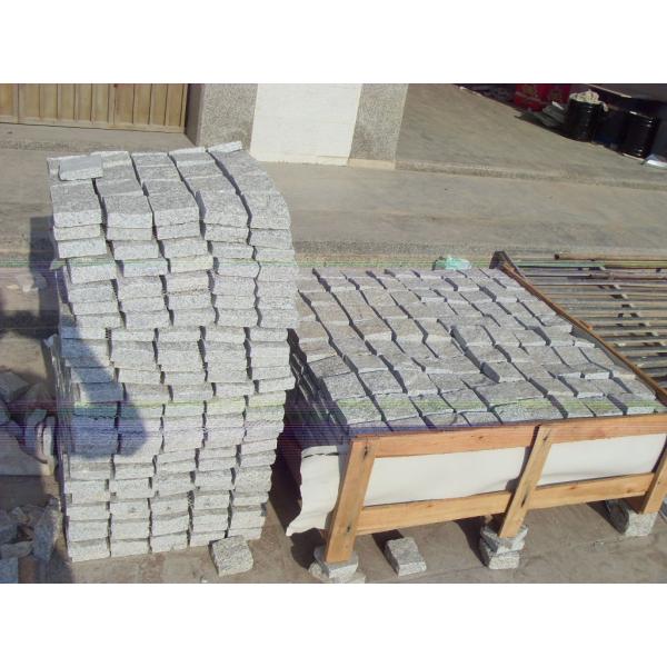 Grey White Granite Paving Slabs Flamed / Sawn For Building / Landscaping