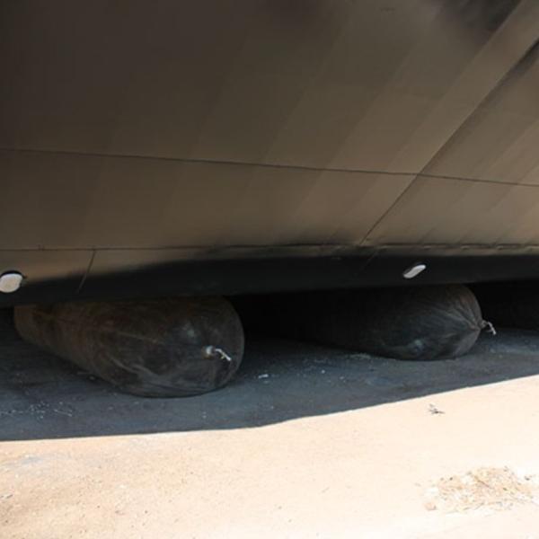 China Professional Marine Rubber Airbags for Ship Launching Landing Lifting