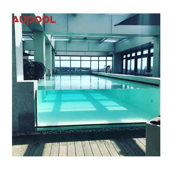 Outdoor Swimming Pool with Clear/Transparent Acrylic Waterfall Wall and Sheets