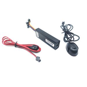 LBS Position 180mAh GSM ACC Detection Car GPS Tracker With Voice Monitoring