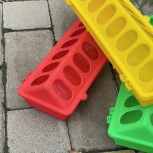 Weather Resistant Rectangle Poultry Feeding Trough No Sharp Edges Rectangular