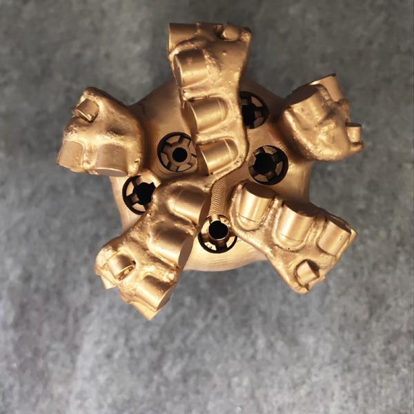 14 3/4 (374.6mm) Fixed Cutter Polycrystalline Diamond Drill Bits Sealed And Non sealed Bearing