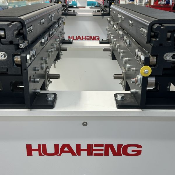 High Load Bin Telescopic Fork Low Deflection Bi Directional Pallet Telescopic