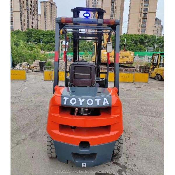 Used Toyota 9F30 Forklift A Dependable and Durable Material Handling Solution