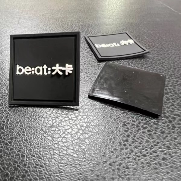 Quality Washable Badge 3D PVC Silicone Rubber Labels Heat Transfer Customized wholesale