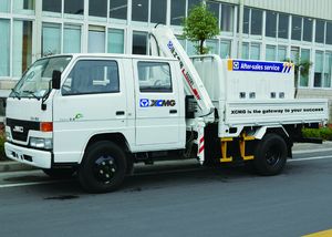 Quality Lifting Knuckle Boom Truck Crane With 7.5m Max Lifting Height wholesale