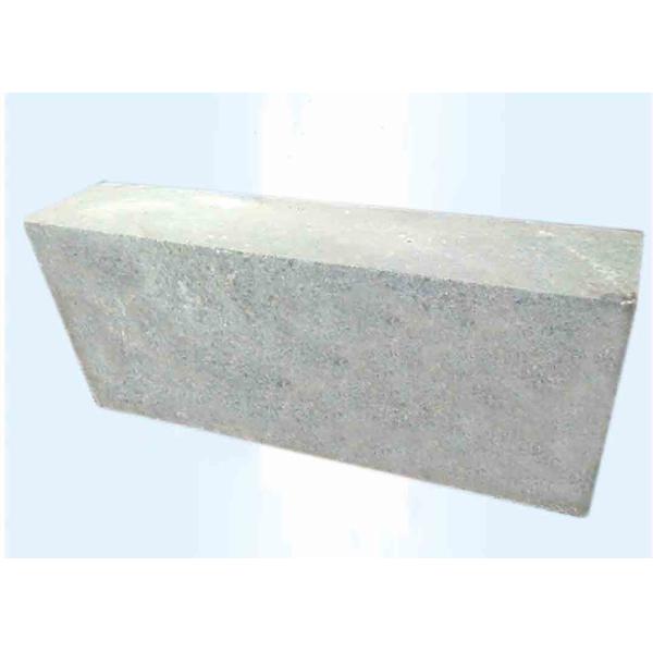 Corundum Silicon Carbide Lightweight Fire Brick 70% SiC High Thermal Conductivit